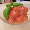 吉田牧場のモッツアレラチーズとトマトのサラダ｜ラ・ベットラ・ダ・オチアイ
