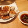 もっちもちの皮の食感がやみつきになる、両面焼き!！