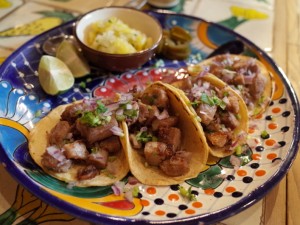 家族で、仲間で、二次会で、食べるは楽しいと再確認するメキシカン