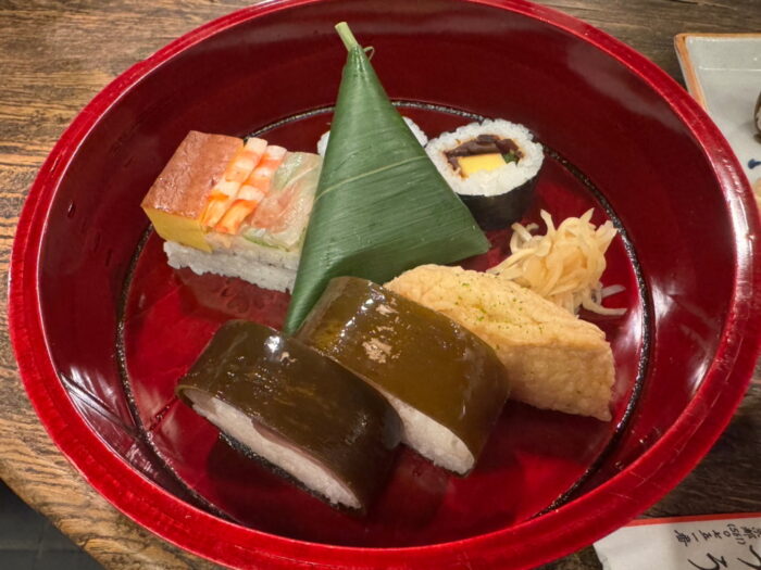 鯖姿寿司の食べ比べ