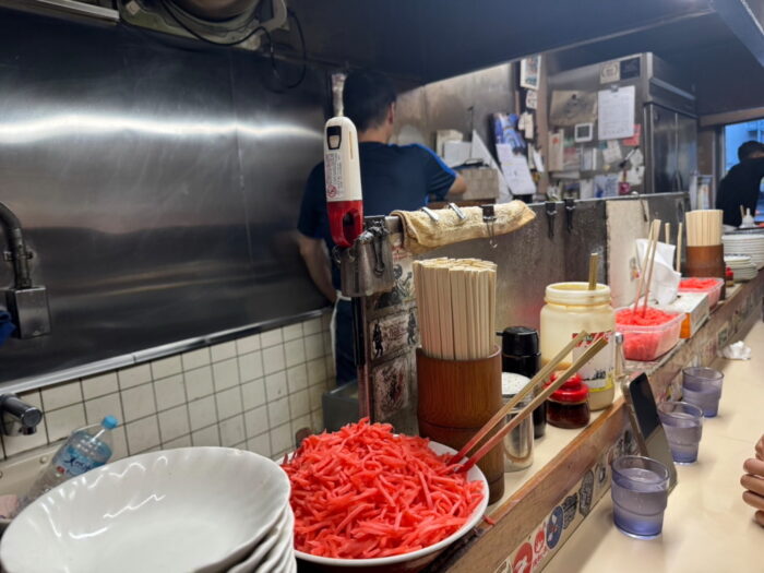 1968年創業、常に大行列の博多豚骨ラーメン